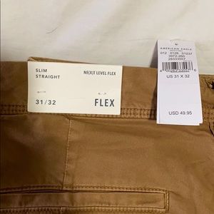 Men’s American eagle slim straight 31/32 khakis